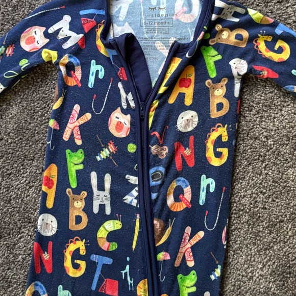 Bundle of Little Sleepies Zippys 6-12 - Picture 3 of 12